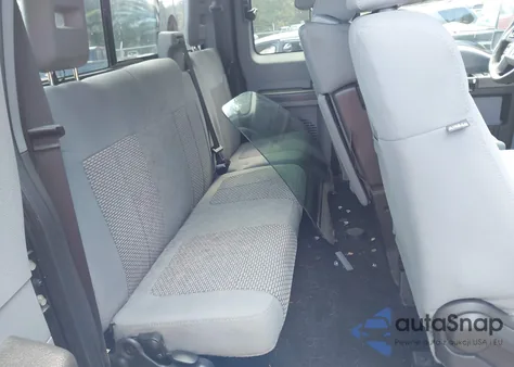 2011 Ford F-250 Xlt z USA, uszkodzony, nr VIN 1FT7X2B60BEA33500